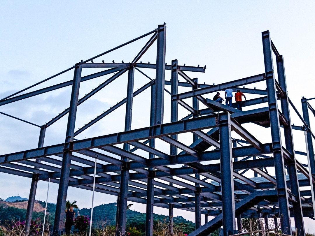 鋼結(jié)構(gòu)