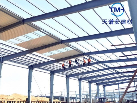 佛山市天譜安鋼結構工程廠家 成立于2008年， 是一家致力于鋼結構設計、生產、施工和造價咨詢的綜合性鋼結構加工企業 ，可提供全套鋼結構解決方案，主營鋼結構加工 、鋼結構工程、 鋼結構建筑、輕鋼別墅多類型產品。我司自有2個工廠，12年的生產經驗，30000平方的生產基地，引進H型鋼自動組立機、翼緣矯正機、埋弧焊、龍門式數控火焰切割機、粉末噴涂設備等數十臺精密加工設備，擁有鋼結構全自動生產線，15項自主研發產品專利。公司擁有自主出口資質，產品遠銷全球29個國家和地區，10年海外鋼結構工程施工經驗。如您需要咨詢鋼構廠房每平米造價， 請致電24小時服務專線：13420828898，400-0757-836。